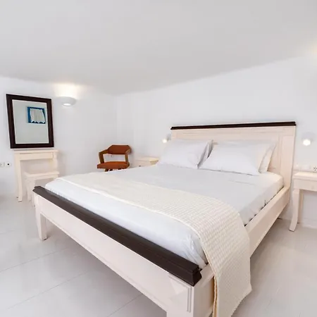 Otel Seaside Breeze Kamári