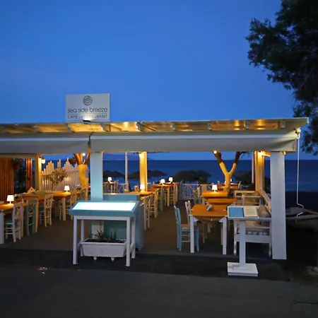 Otel Seaside Breeze 2*