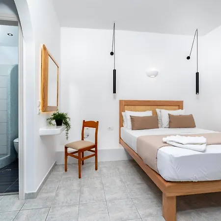 Seaside Breeze Otel 2*