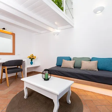 Seaside Breeze Otel